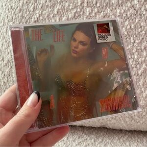 SIGNED Taylor Swift The Life of a Showgirl